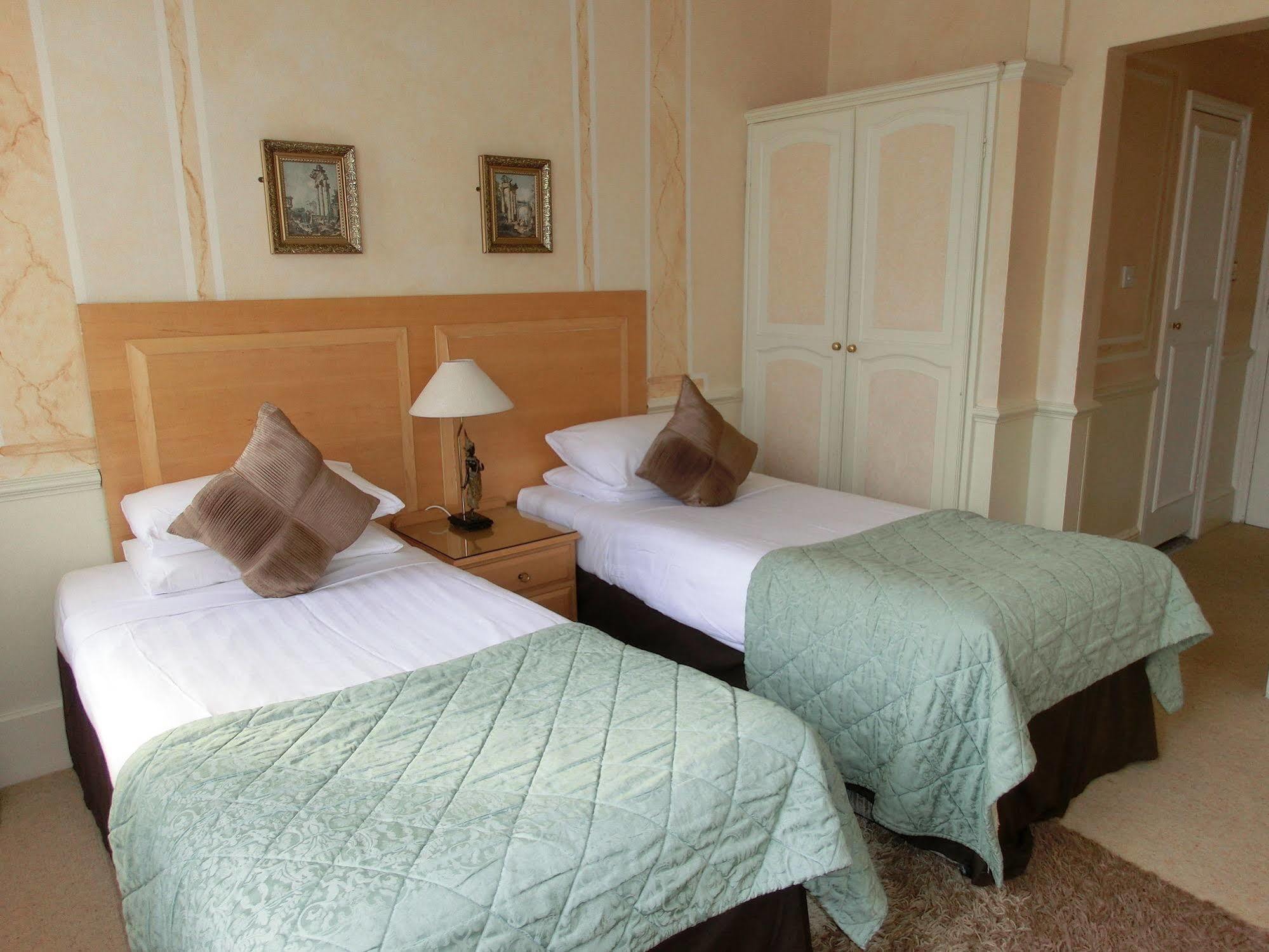 Rushmore Hotel Лондон Екстериор снимка